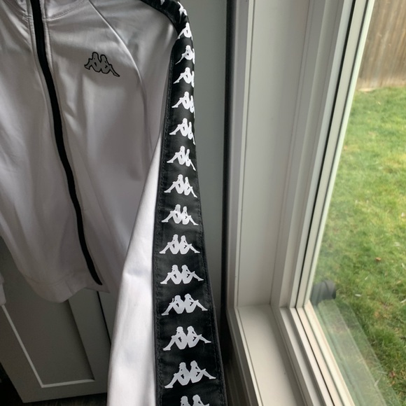 Kappa White and Black Zip Up - Picture 8 of 8